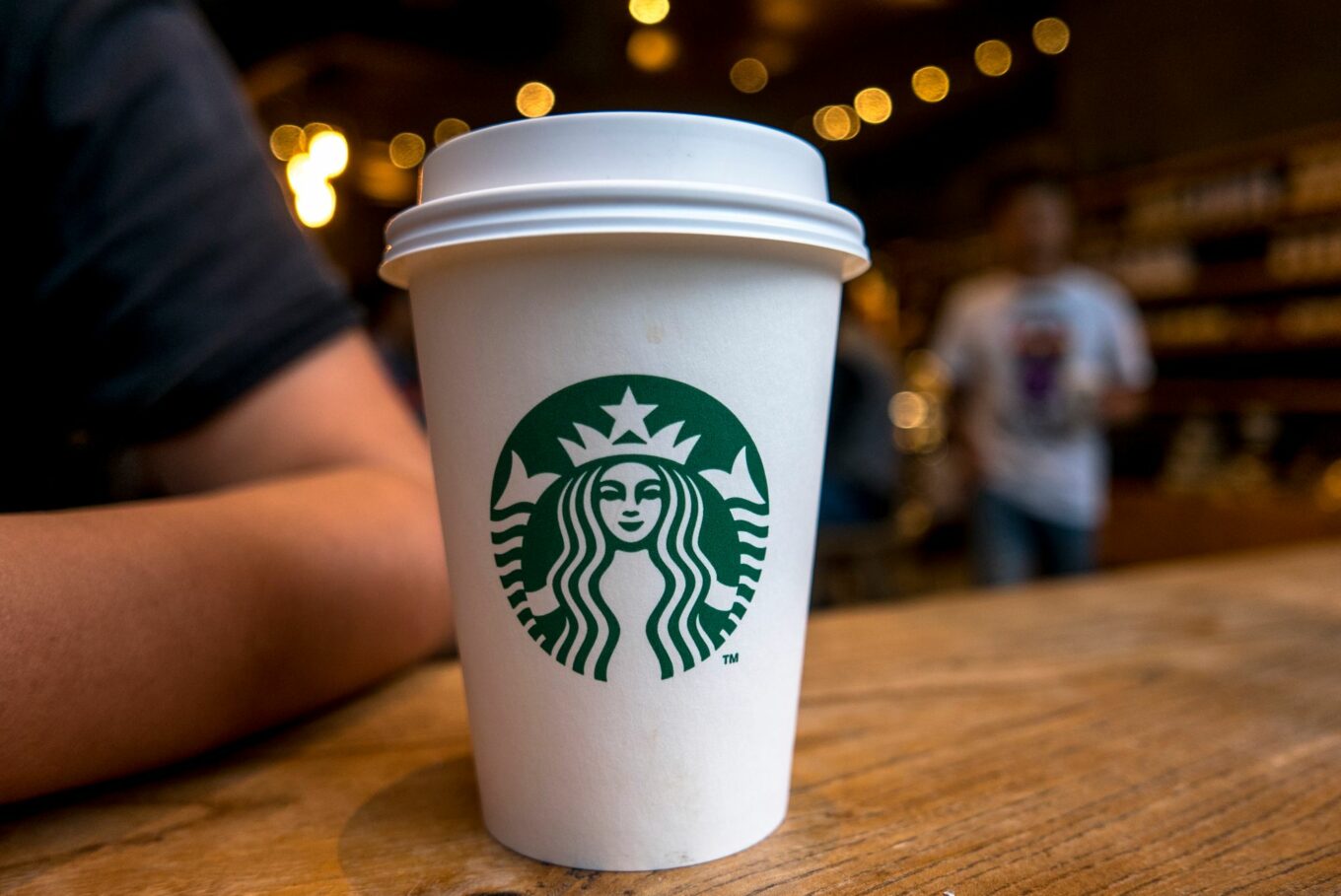 Bintang yang Menghangatkan Hati: Mengenal Lebih Dekat Starbucks