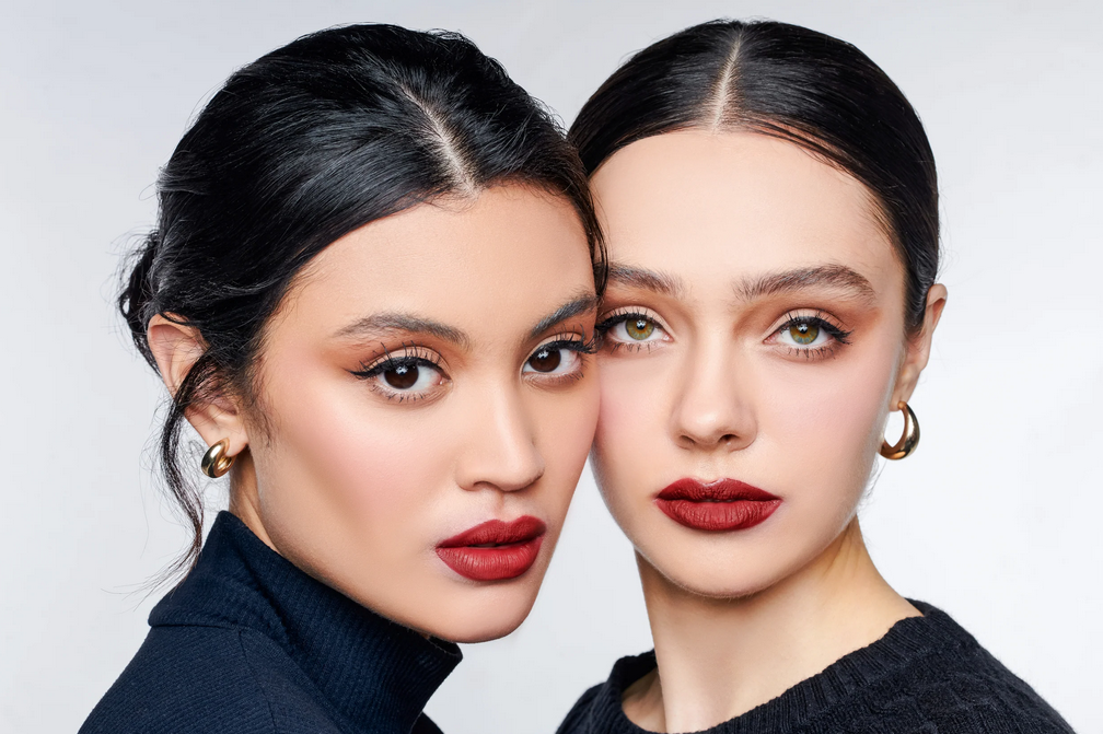 Tips Memilih Warna Lipstik yang Cocok untuk Bibir Hitam